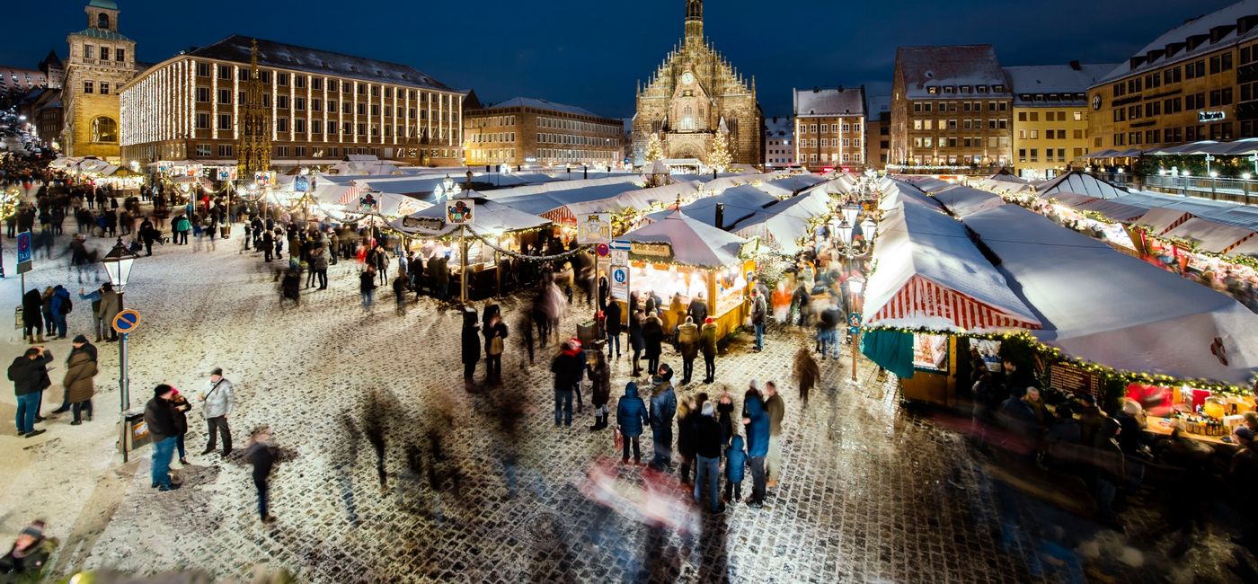 Image: Christmas market in Nuremberg, Germany. (photo courtesy of Uwe Niklas) (Photo Credit: Bavaria Tourism)