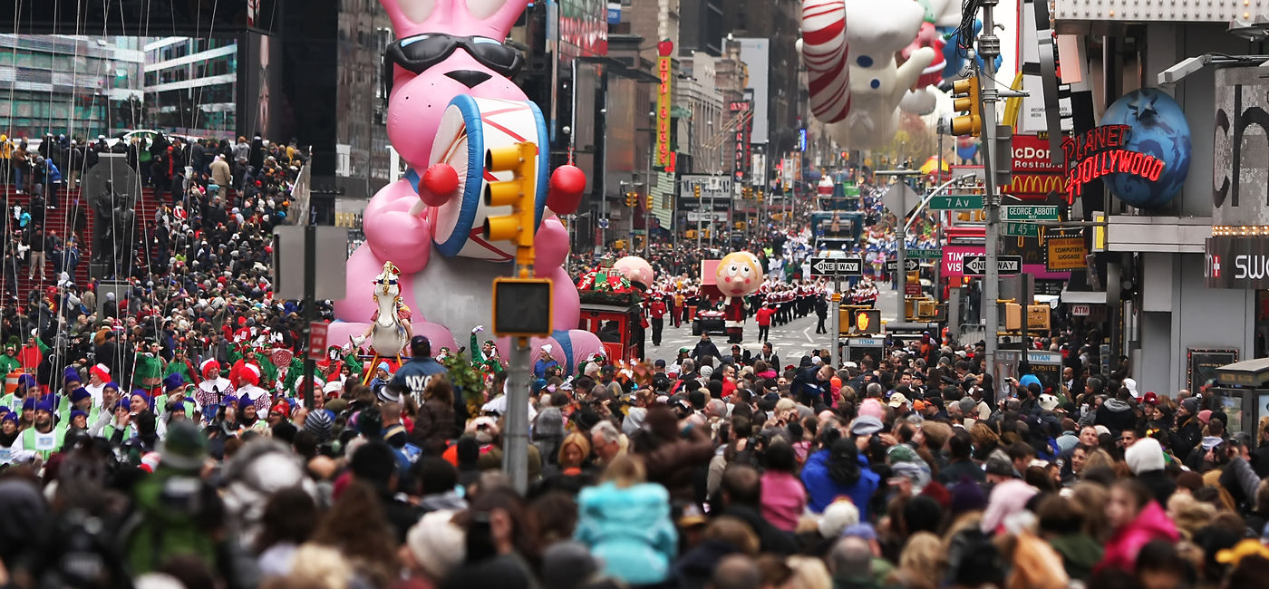 Image: Macy's Thanksgiving Day Parade. (Photo Credit: RightFramePhotoVideo/iStock Editorial/Getty Images Plus)