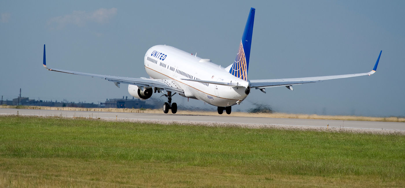 Image: United Airlines plane taking off. (photo via United Airlines Media)